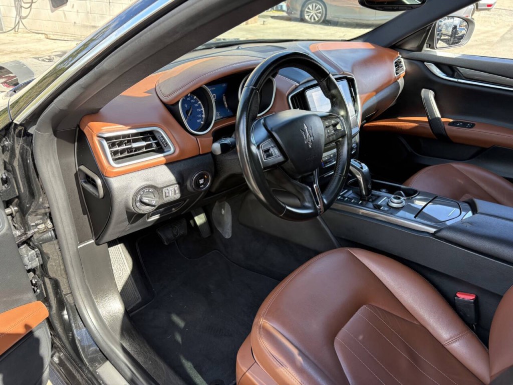 2019 Maserati Ghibli Image 12