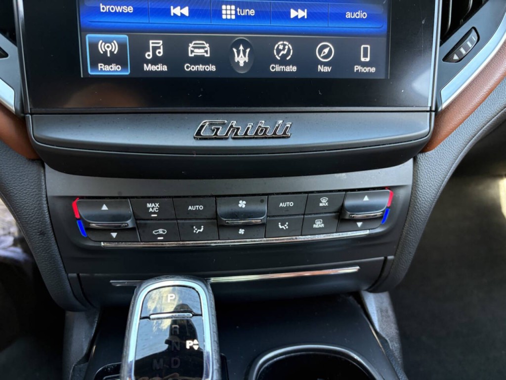 2019 Maserati Ghibli Image 20