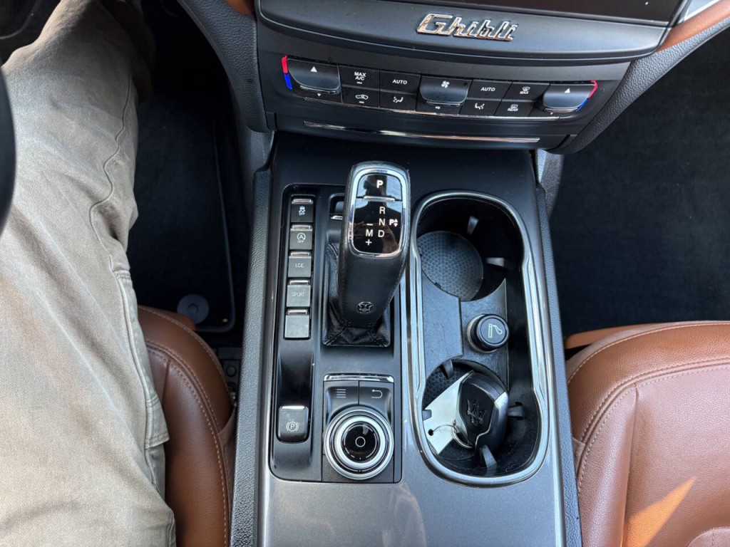 2019 Maserati Ghibli Image 21
