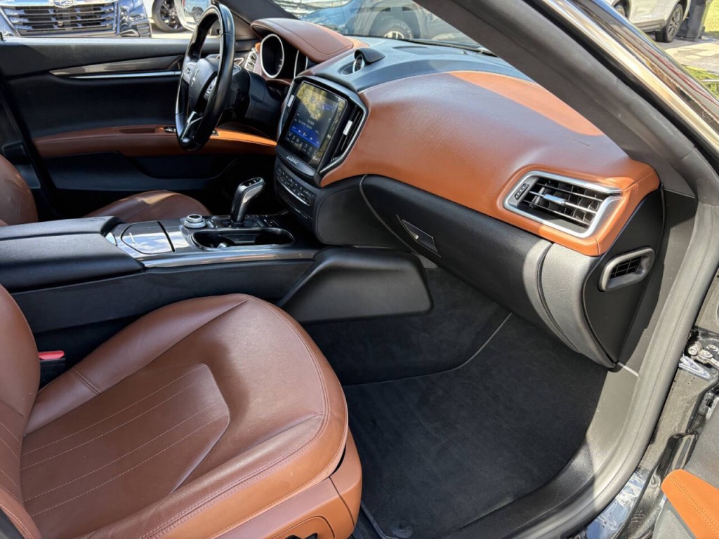 2019 Maserati Ghibli Image 29