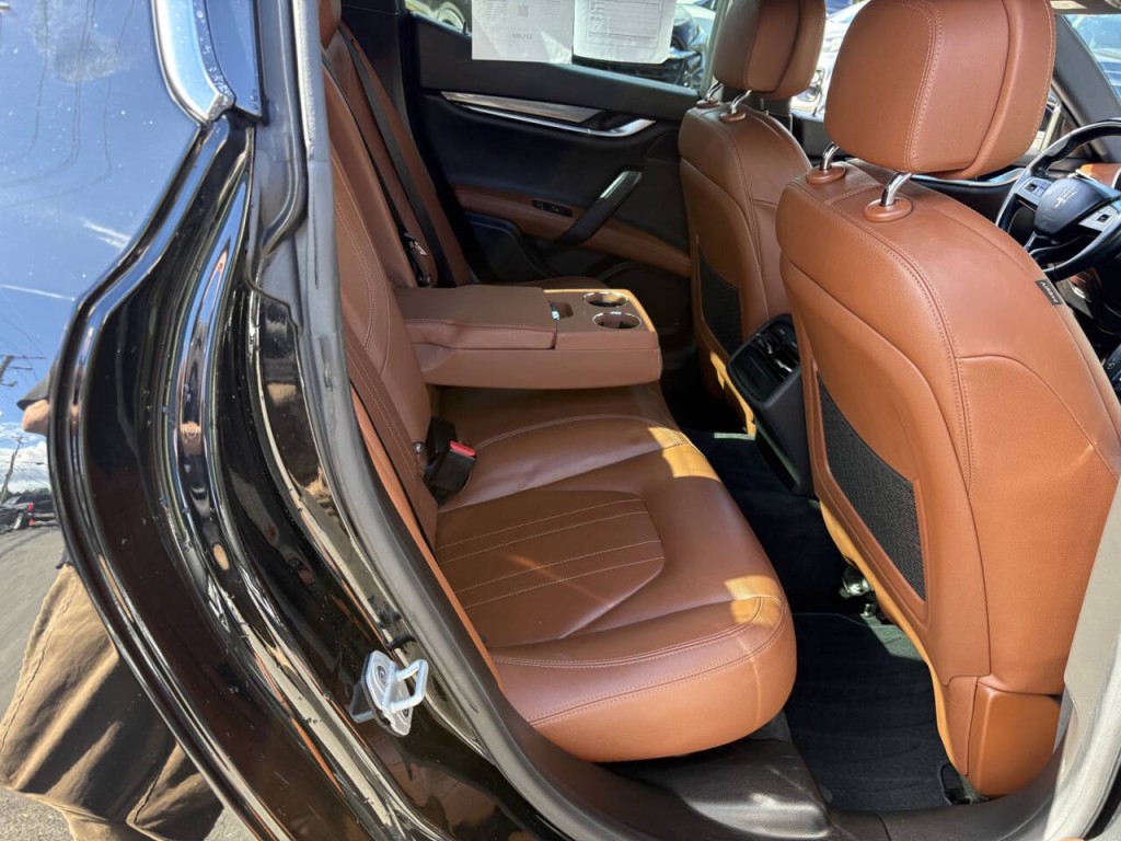 2019 Maserati Ghibli Image 31