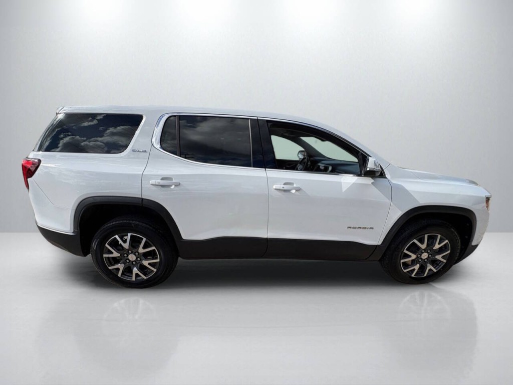 2021 GMC Acadia Image 8