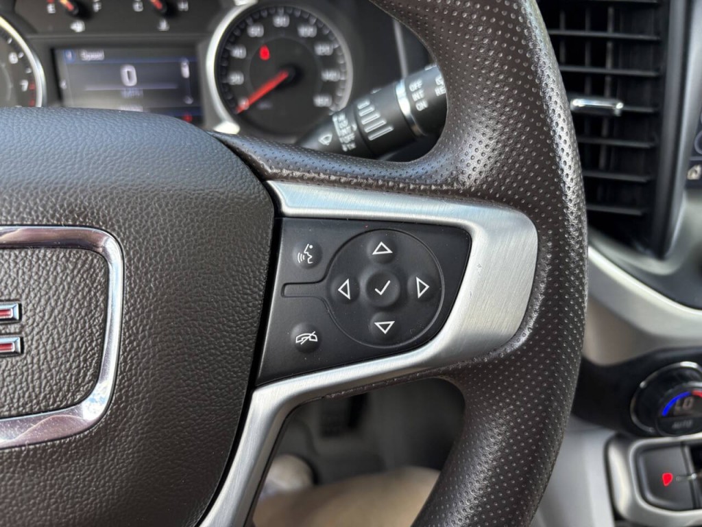 2021 GMC Acadia Image 13