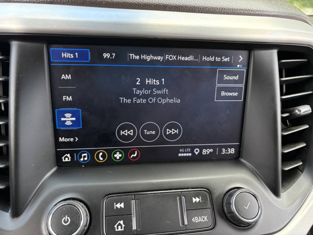 2021 GMC Acadia Image 17