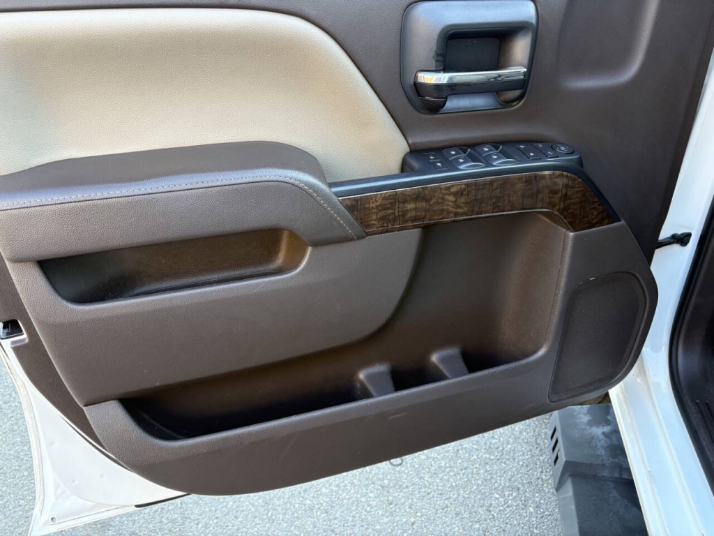 2018 Chevrolet Silverado 1500 Image 9