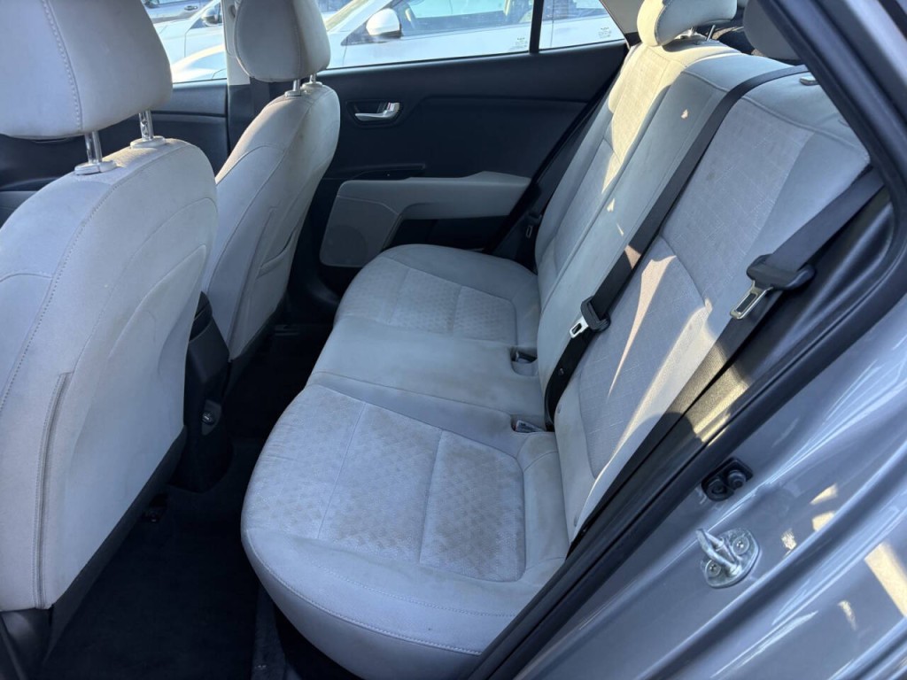 2023 Kia Rio Image 20