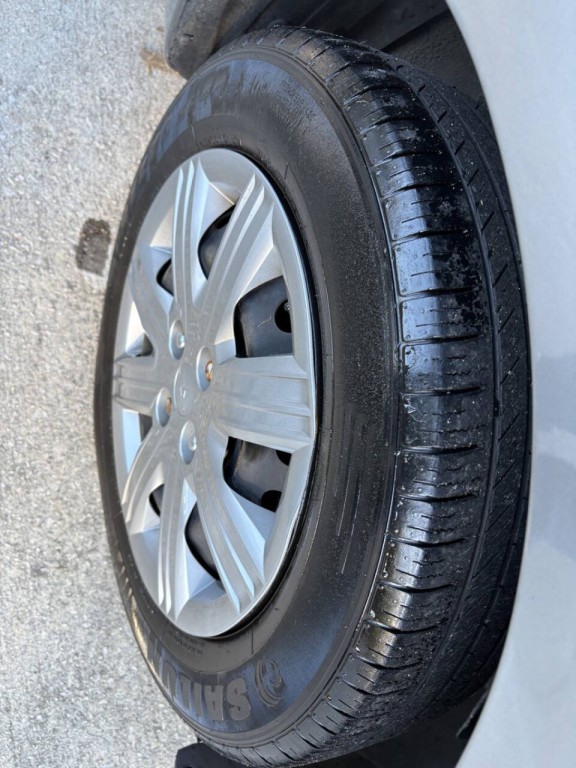 2023 Kia Rio Image 28