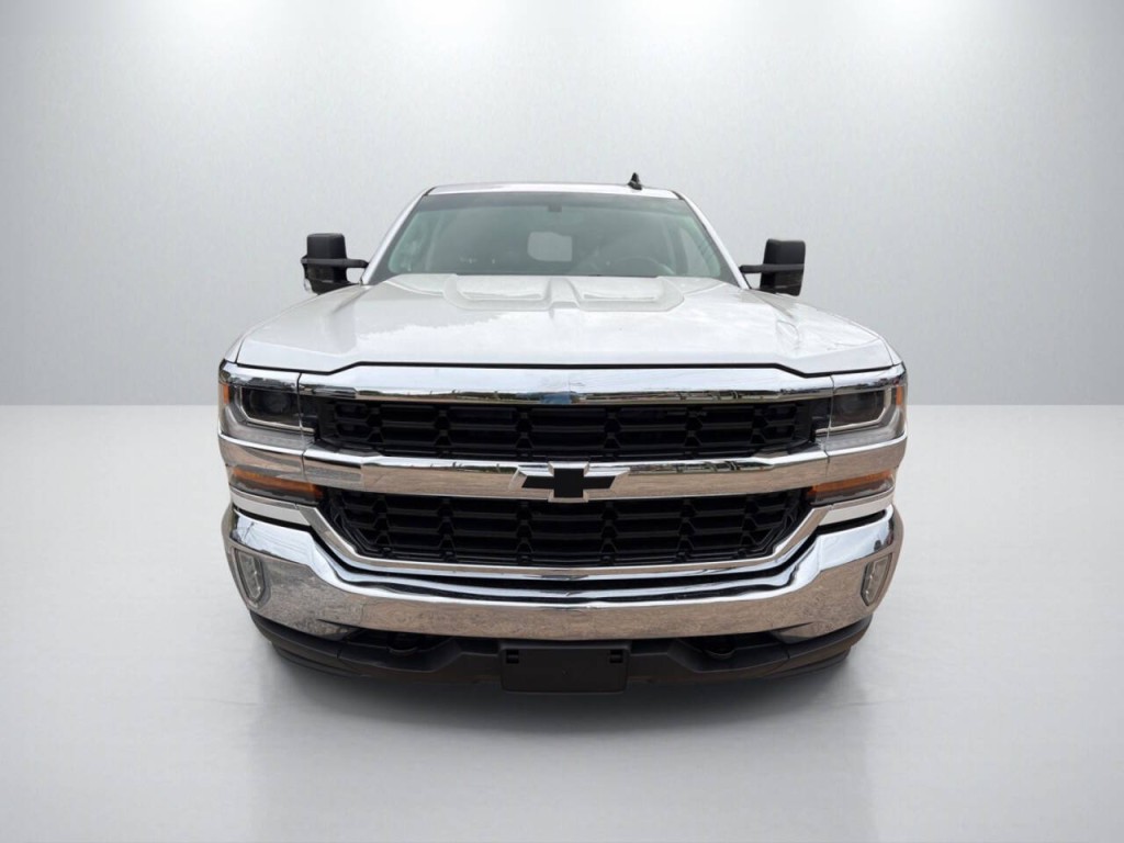 2018 Chevrolet Silverado 1500 Image 2