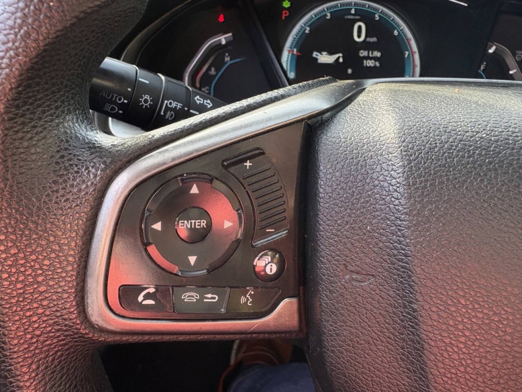 2017 Honda Civic Image 16