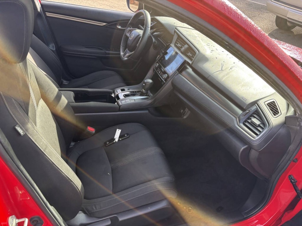 2017 Honda Civic Image 30