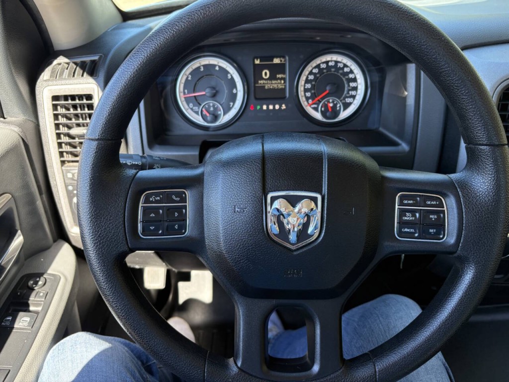 2017 RAM 1500 Image 12