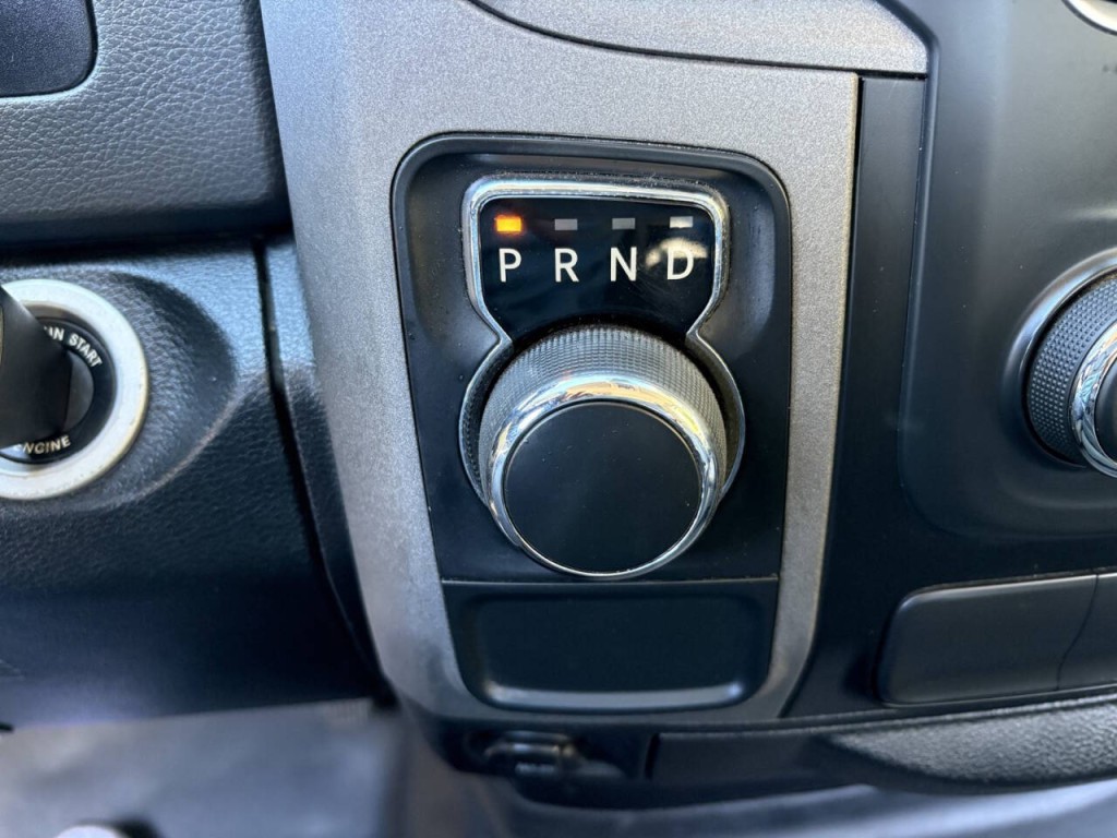 2017 RAM 1500 Image 16