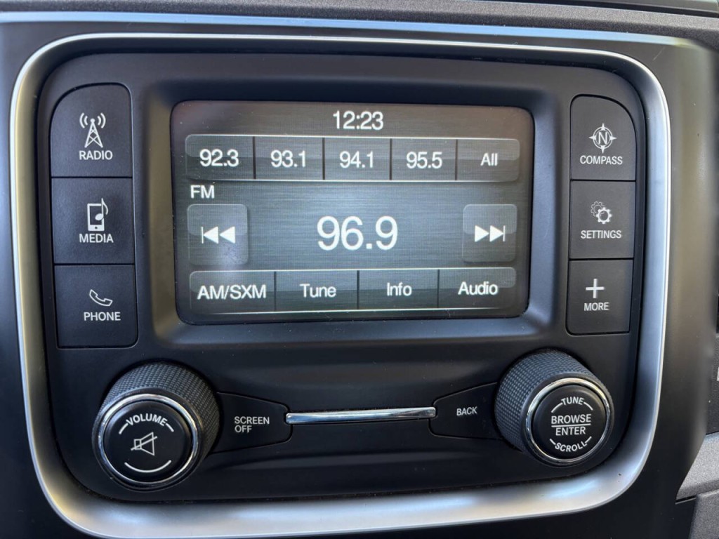 2017 RAM 1500 Image 17