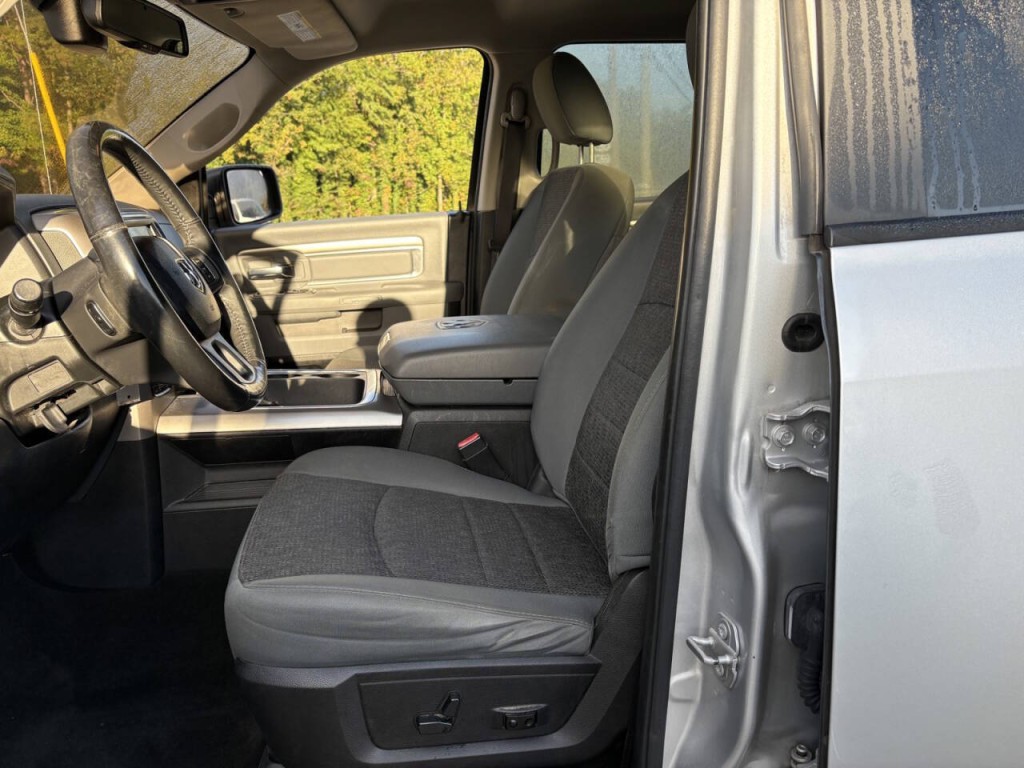 2017 RAM 1500 Image 10