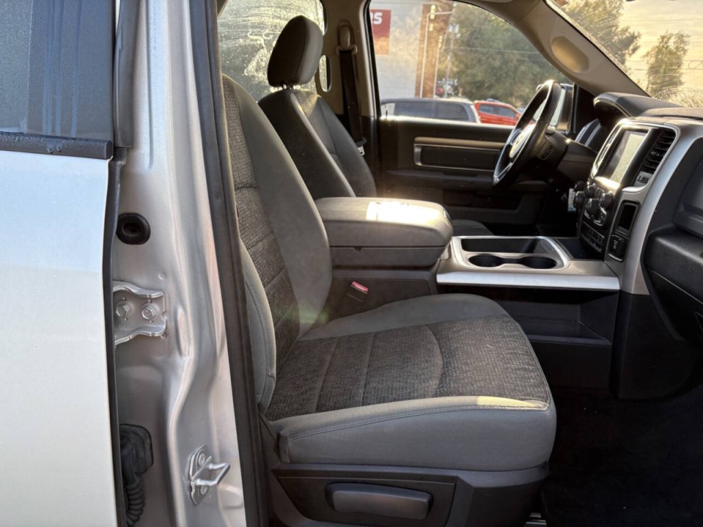 2017 RAM 1500 Image 27