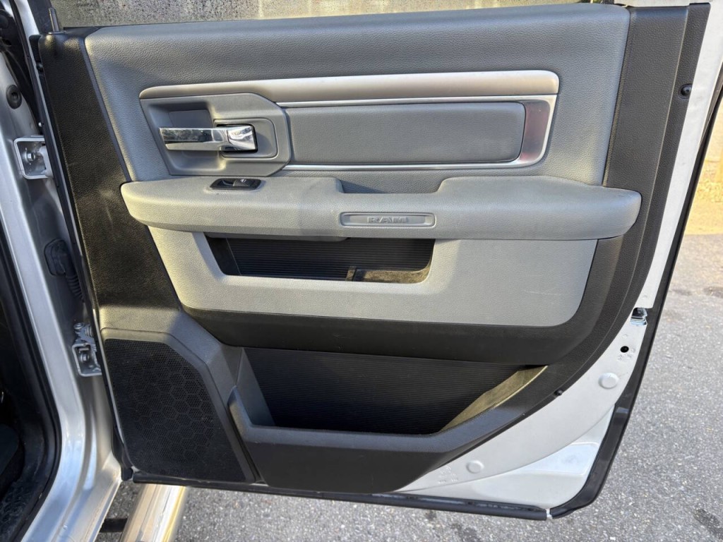 2017 RAM 1500 Image 29