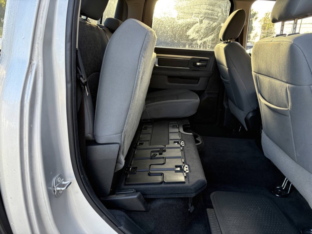2017 RAM 1500 Image 31