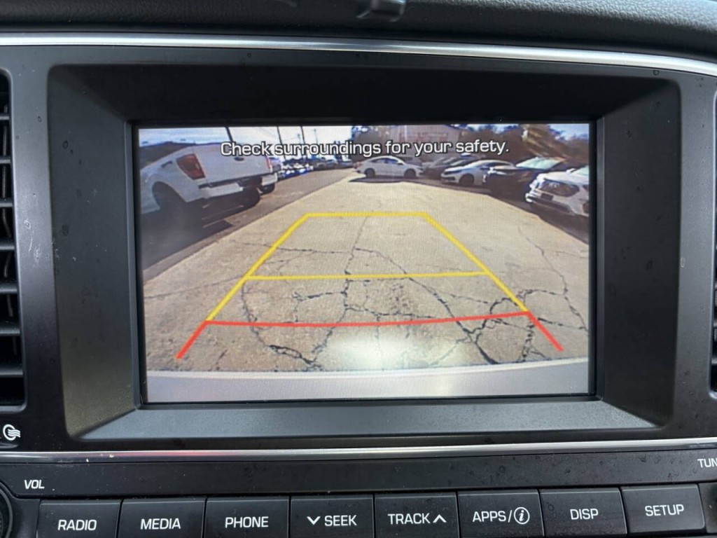 2017 Hyundai Elantra Image 17