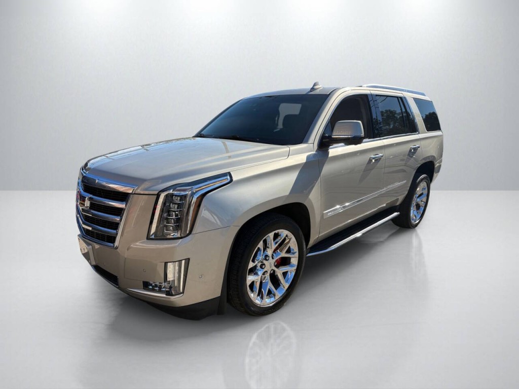 2017 Cadillac Escalade Image 3
