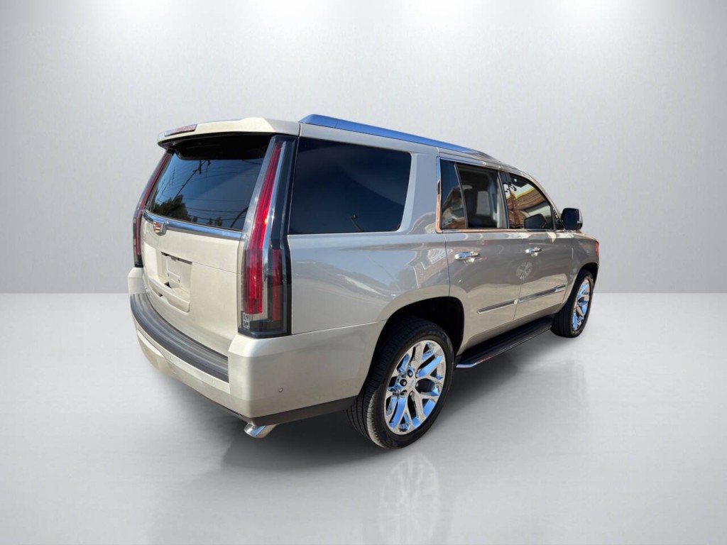 2017 Cadillac Escalade Image 7