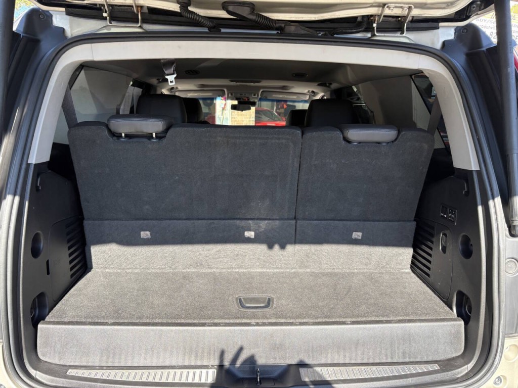 2017 Cadillac Escalade Image 25