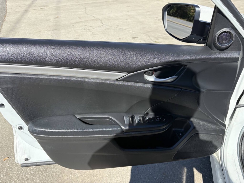 2021 Honda Civic Image 9