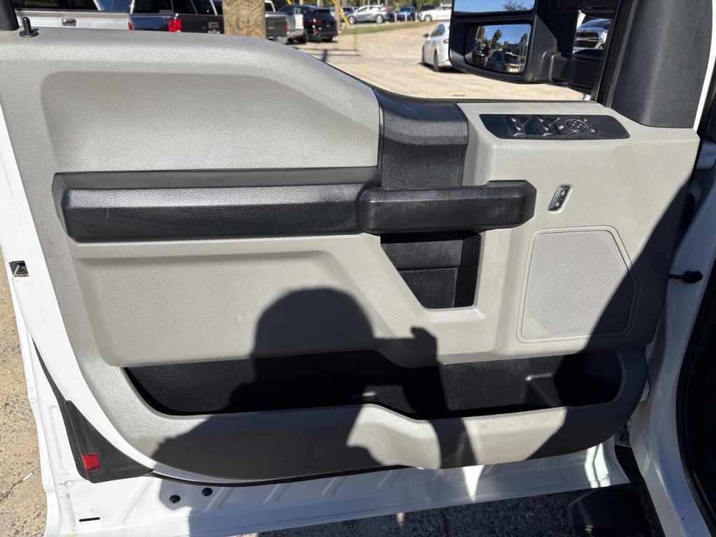 2021 Ford F-250 Image 9