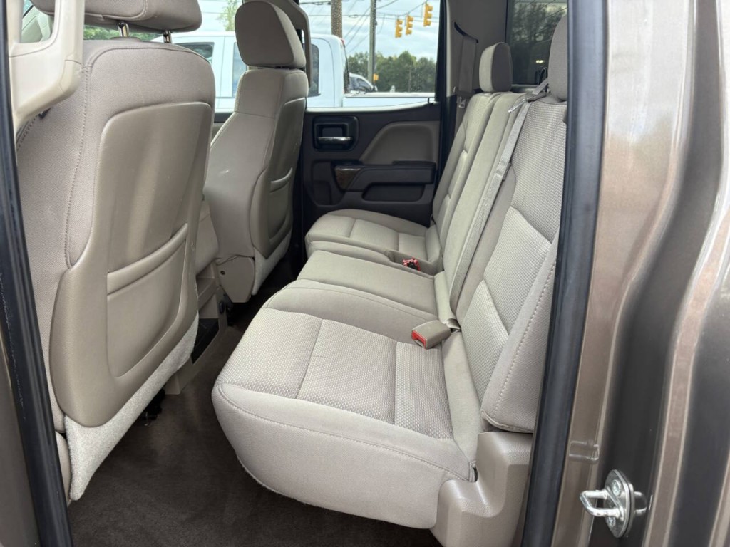 2015 Chevrolet Silverado 1500 Image 21
