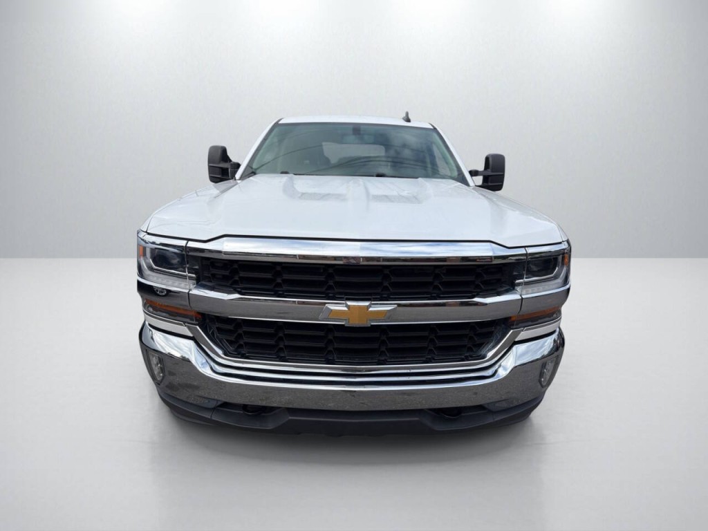 2018 Chevrolet Silverado 1500 Image 2