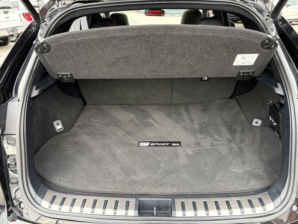 2020 Lexus NX 300 Image 28