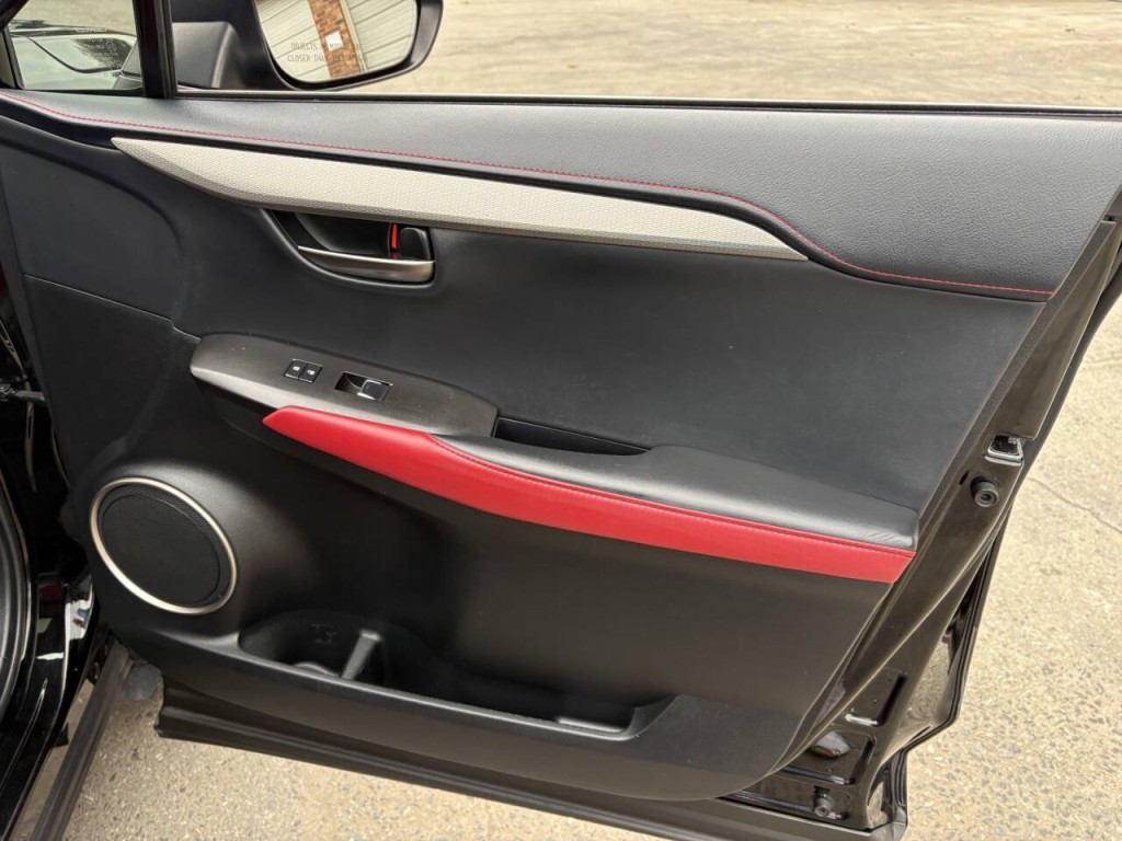 2020 Lexus NX 300 Image 30