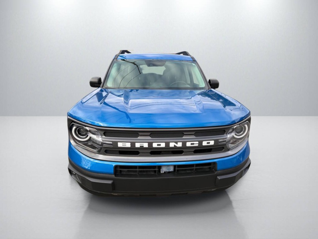 2022 Ford Bronco Image 2