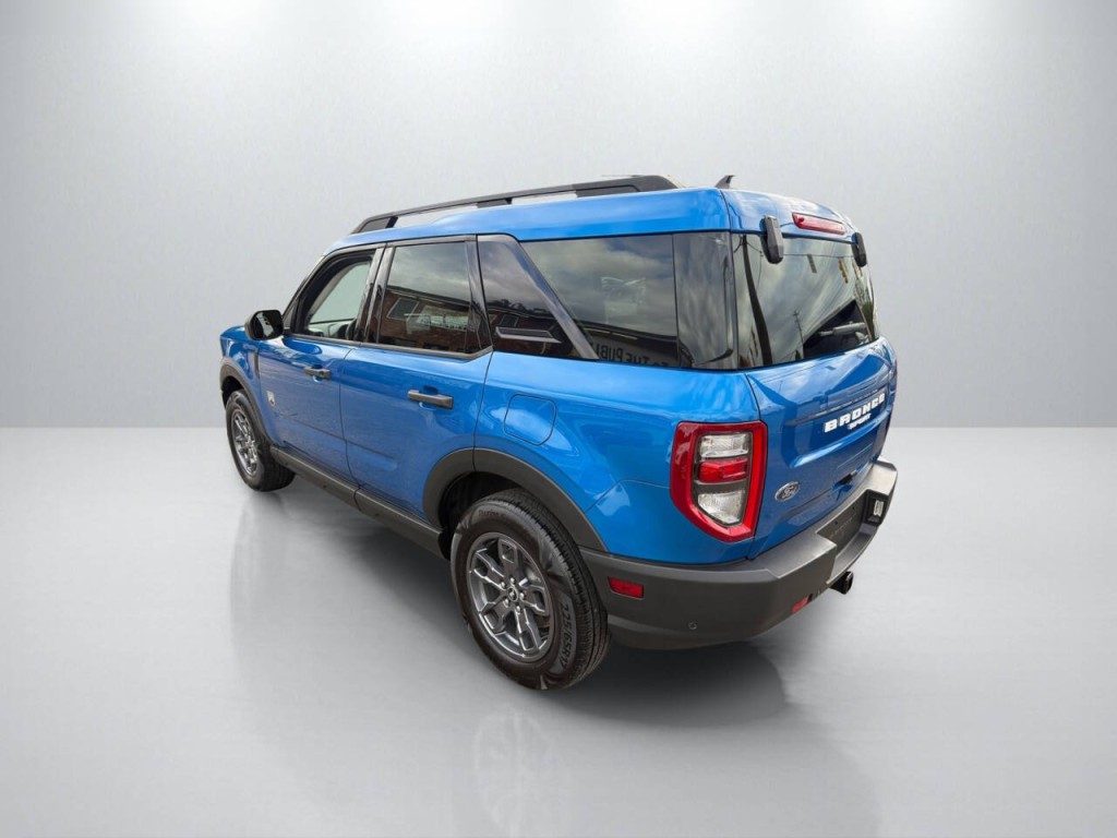 2022 Ford Bronco Image 5