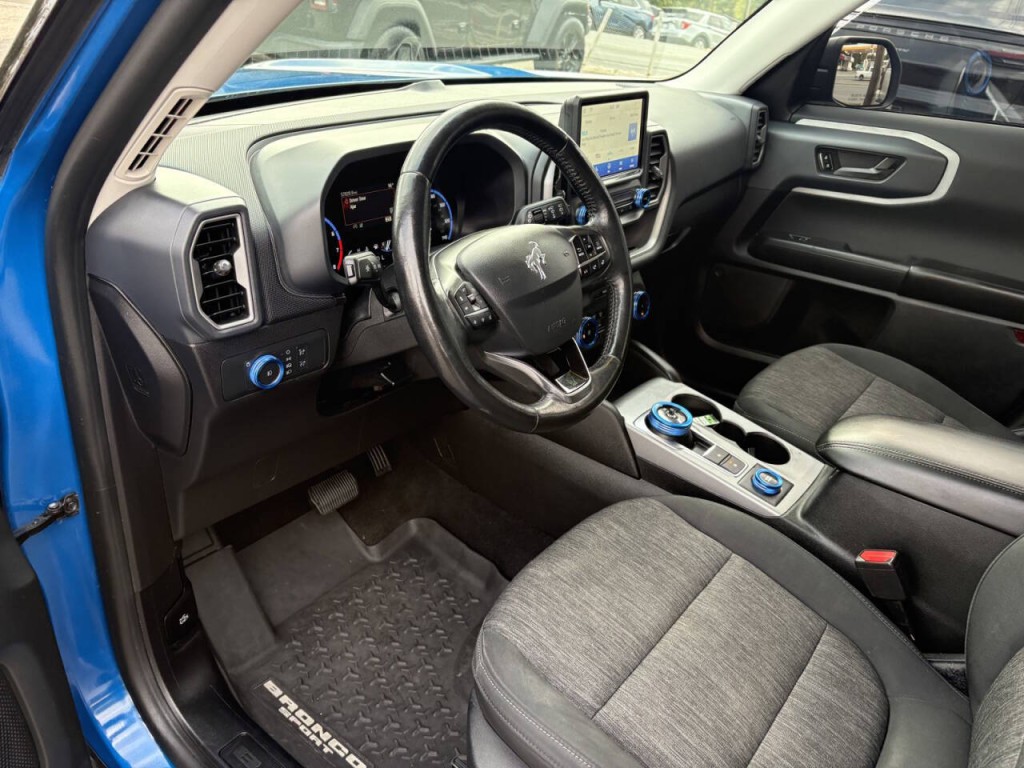 2022 Ford Bronco Image 11
