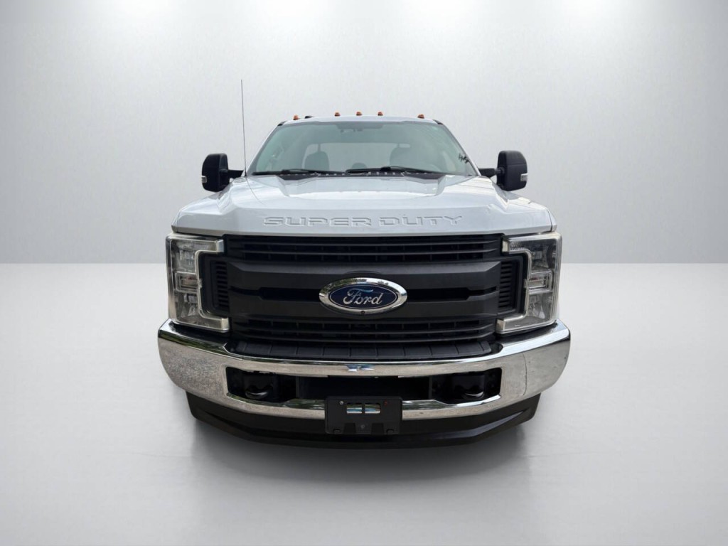 2019 Ford F-350 Image 2