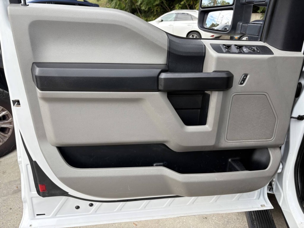 2019 Ford F-350 Image 9