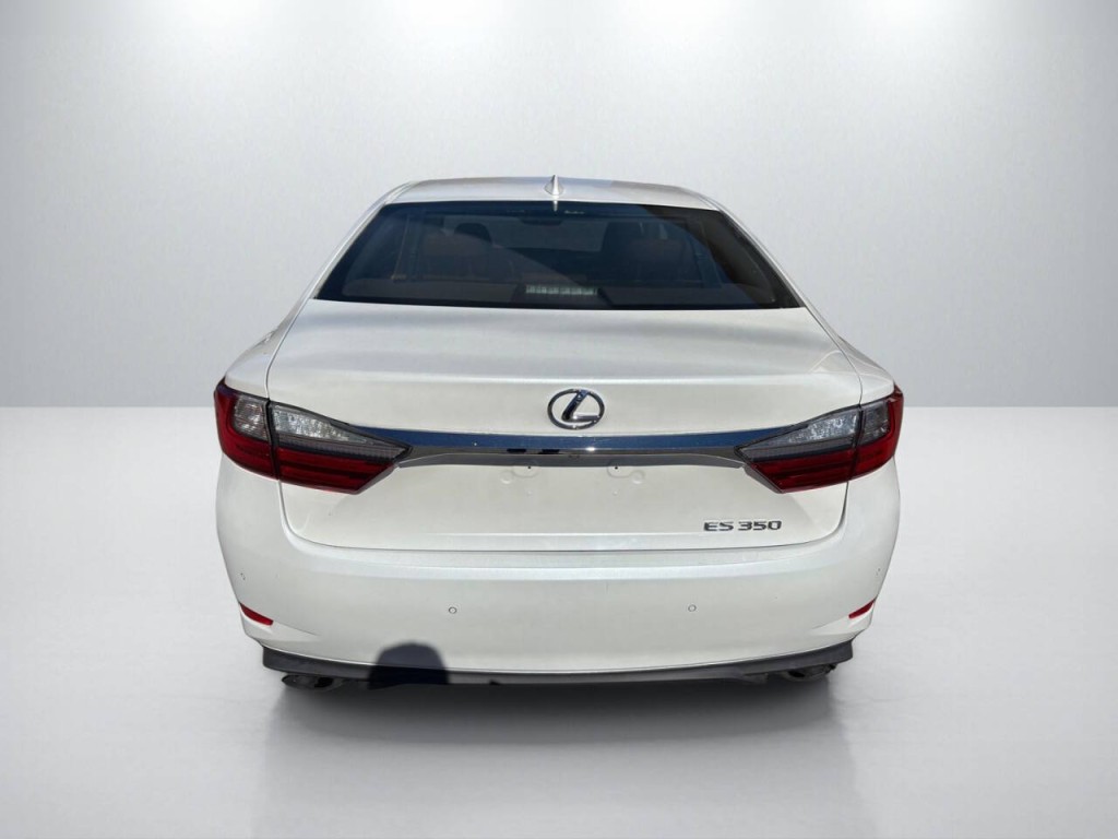 2017 Lexus ES 350 Image 6