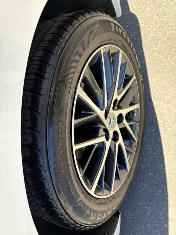 2017 Lexus ES 350 Image 39