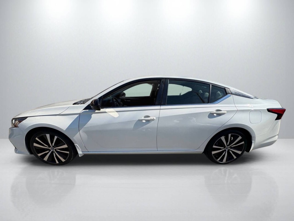 2020 Nissan Altima Image 4