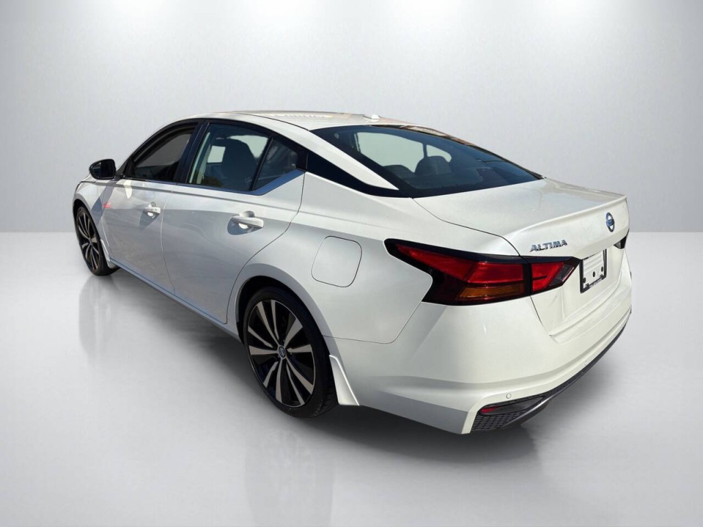 2020 Nissan Altima Image 5