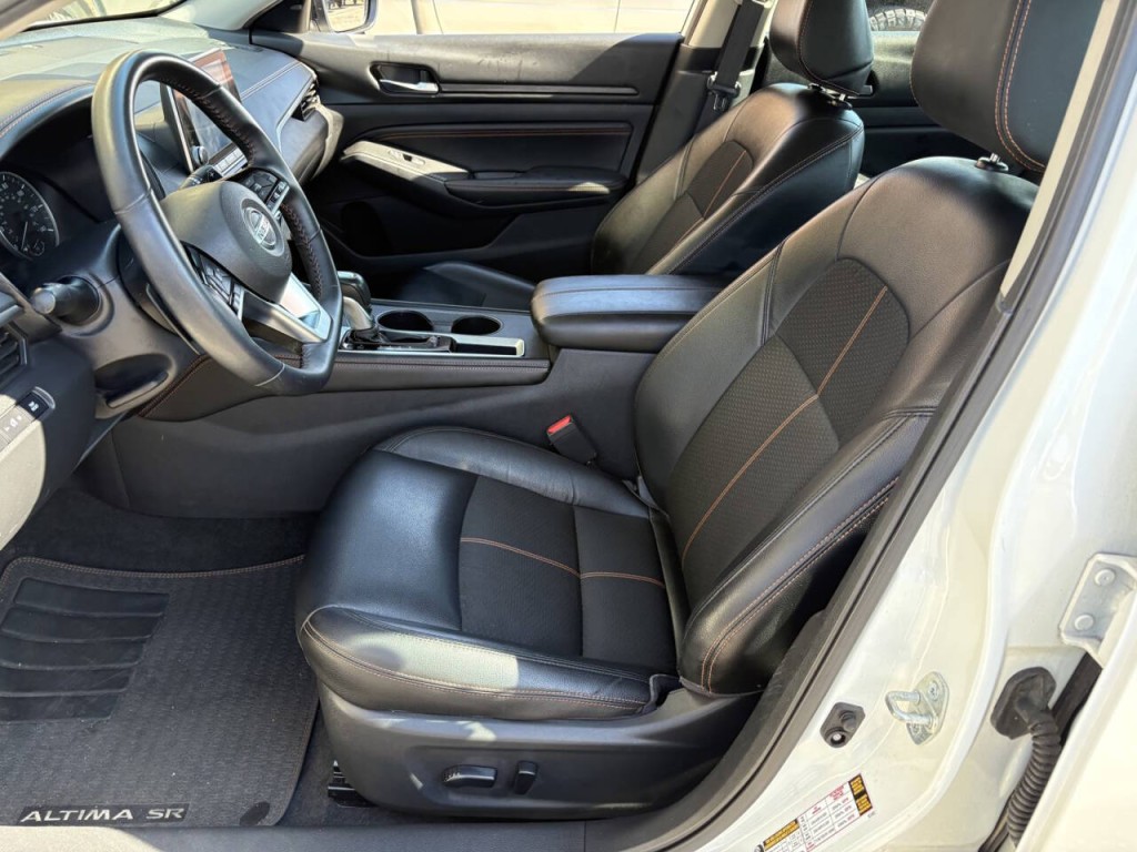 2020 Nissan Altima Image 12