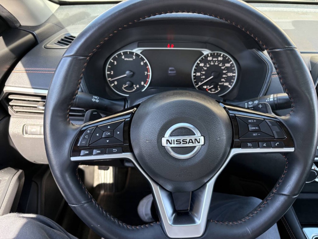 2020 Nissan Altima Image 14