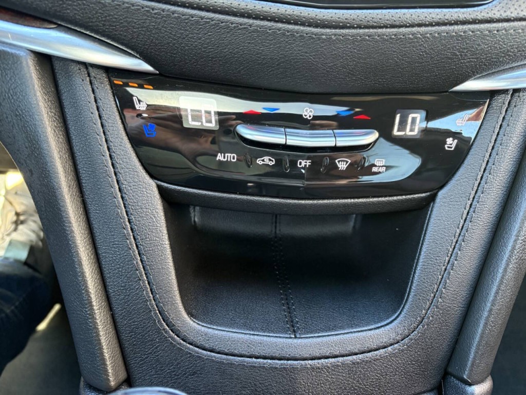 2023 Cadillac XT5 Image 21