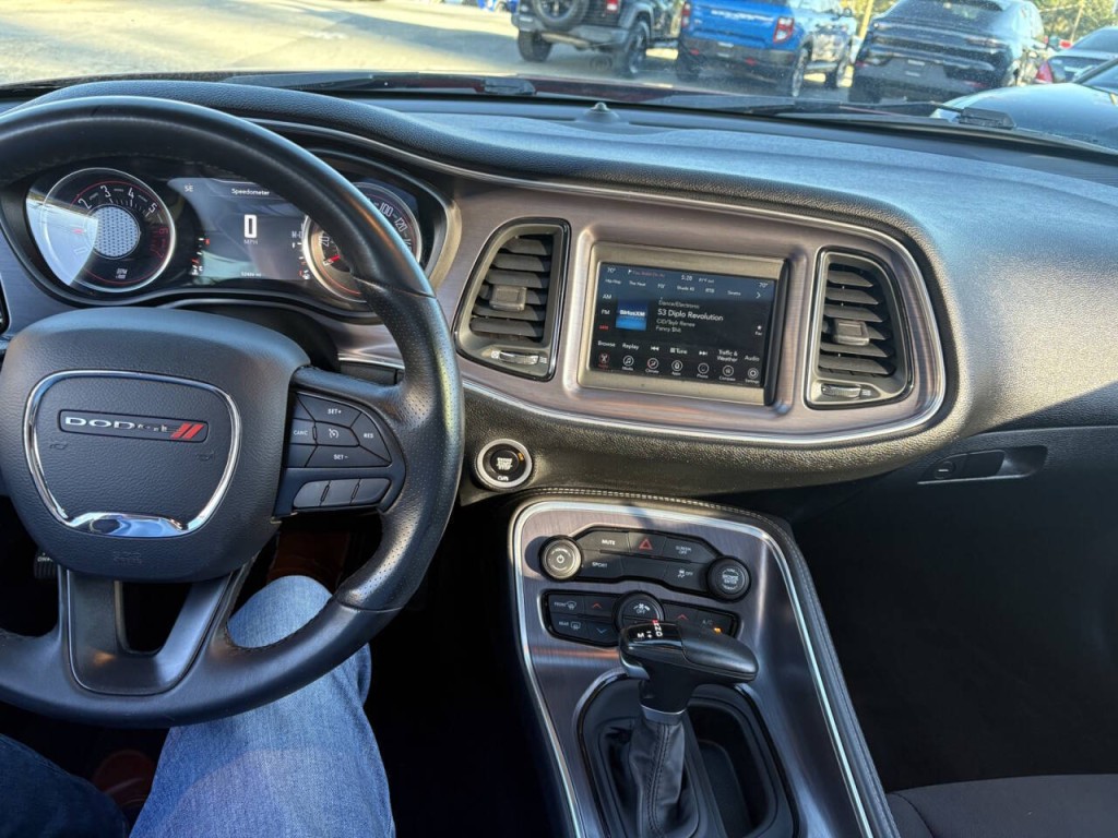 2018 Dodge Challenger Image 22