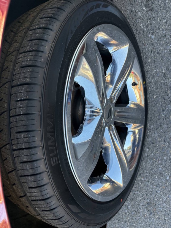 2018 Dodge Challenger Image 31