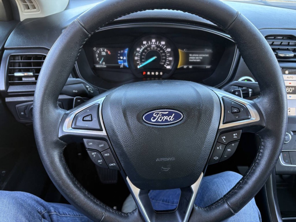 2018 Ford Fusion Image 12