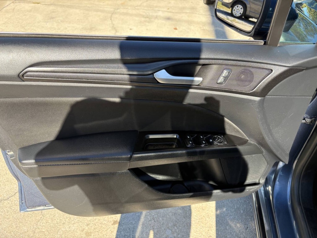 2018 Ford Fusion Image 22