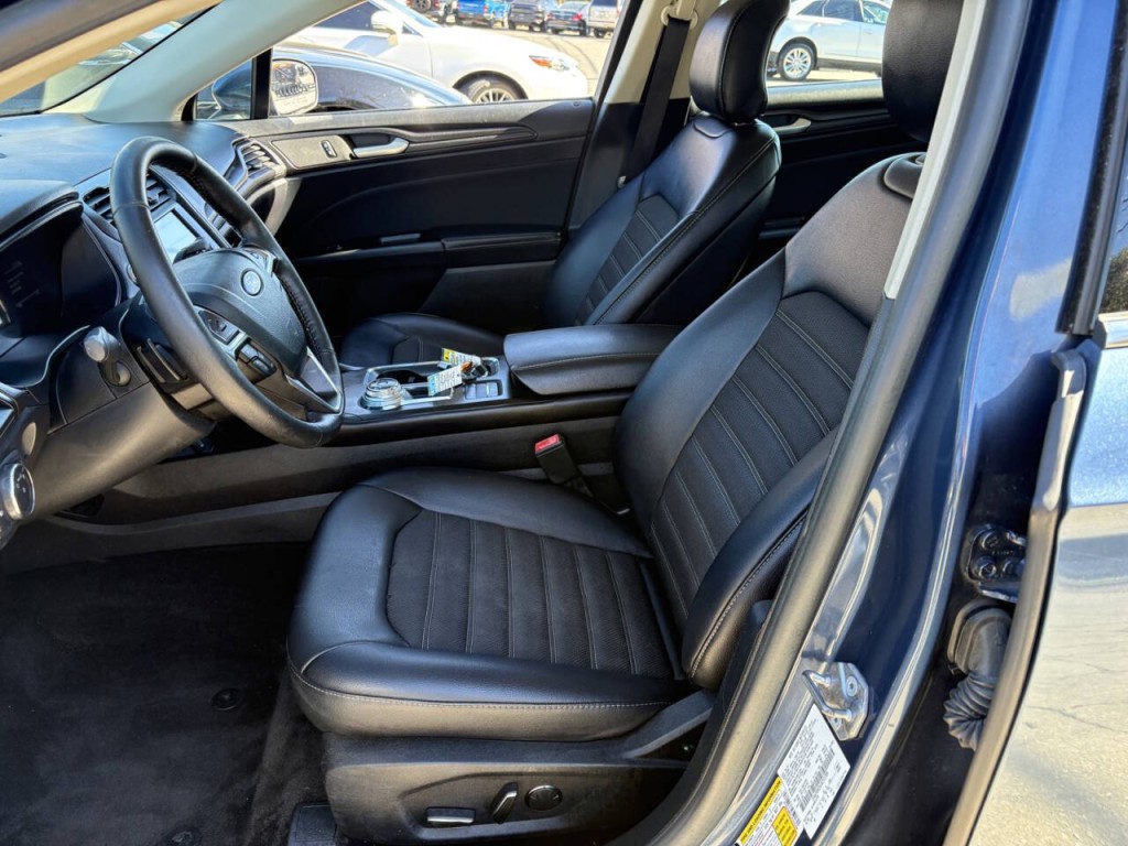 2018 Ford Fusion Image 23
