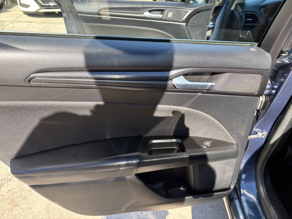 2018 Ford Fusion Image 25