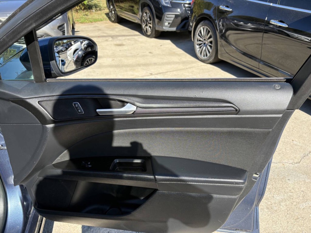 2018 Ford Fusion Image 28